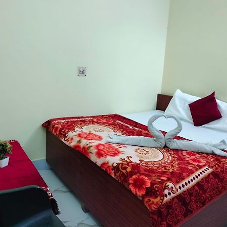 Jpm Guest House Varanasi Exterior foto