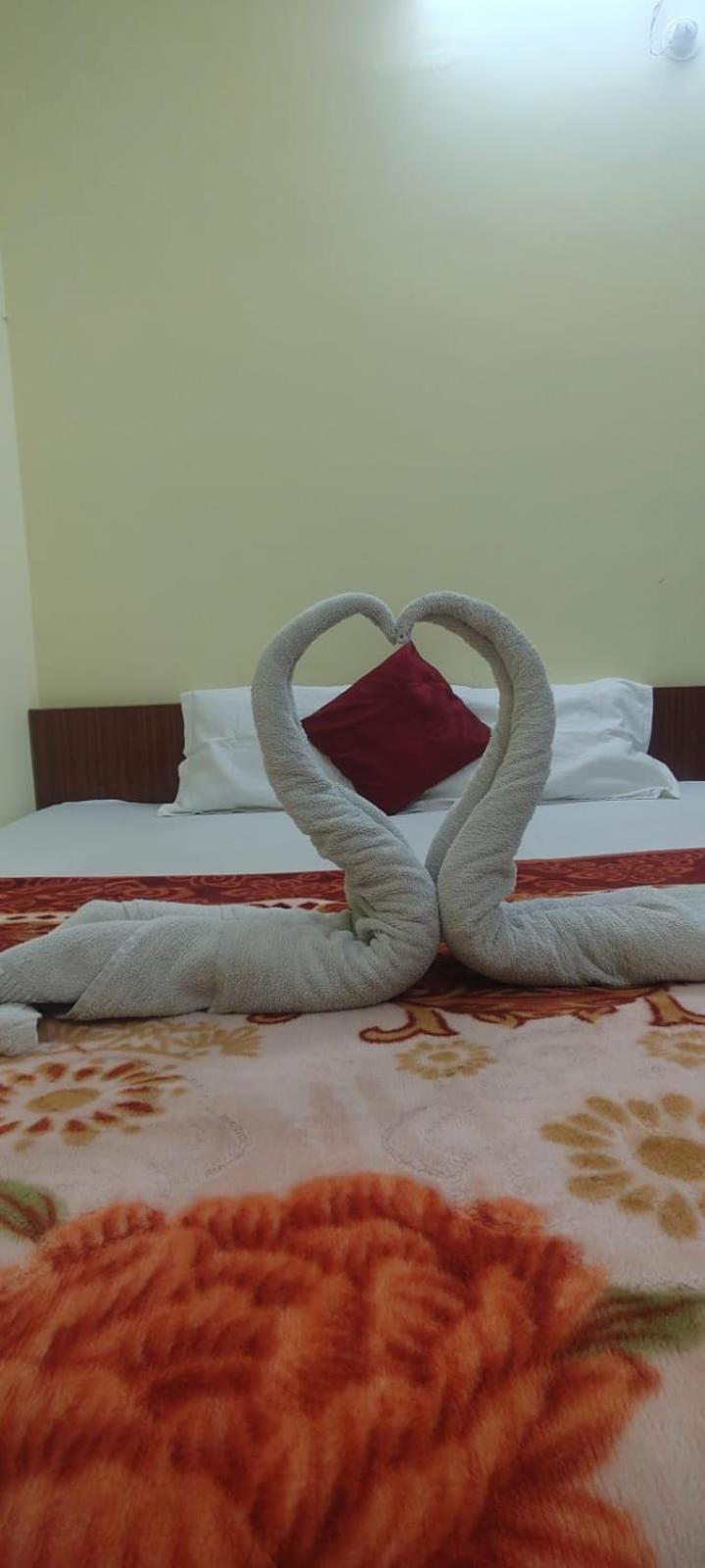 Jpm Guest House Varanasi Exterior foto