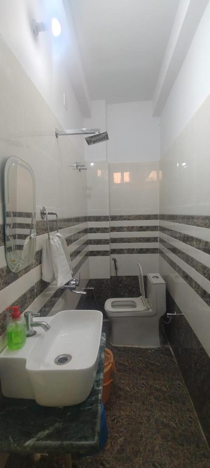 Jpm Guest House Varanasi Exterior foto